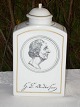Bing & Grøndahl 
porcelæn. Hans 
Christian 
Andersen tedåse 
nr. 4546 /650. 
Højde 18,5 cm. 
1. ...