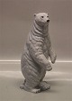 Kgl. figur fra 
Royal 
Copenhagen 
1249351 Kgl. 
Stående isbjørn 
26 cm 351 I hel 
og fin stand 
Design ...