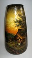 Vase, 
Schramberger 
Majolicamanufaktur, 
Tyskland, med 
art nouveau 
dekoration. 
Dekoreret med 
...