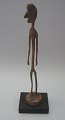 Malvin, Sven 
(1923 - ) 
Sverige: Figur. 
Udsk&aring;ret 
tr&aelig;. H.: 
33 cm. Betegnet 
under ...