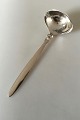 Georg Jensen 
Sterling Sølv 
Kaktus Sauceske 
No 153. Måler 
19 cm. Design 
Gundorph 
Albertus 1930
