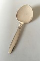 Georg Jensen 
Sterling Sølv 
Kaktus 
Konditorspade 
No 203. Måler 
19,5 cm. Design 
Gundorph 
Albertus ...