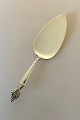 Georg Jensen 
Sterling Sølv 
Dronning 
Kagespade No 
192. Måler 22,2 
 cm