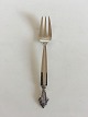 Georg Jensen 
Dronning 
Sterling Sølv 
Cake Fork No 
043. Måler 
14,2cm.