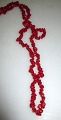 Koralkæde, 20. 
årh. Længde: 86 
cm. 
