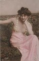 Fransk erotisk postkort 1910 - 1920. 13,5 x 8,5 cm. Signeret.: Truut. Glittet og med overbemalinger.