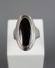 Sølv ring 925s 
med stor sort 
oval onyks. 
Str. 62.