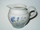 Bing & Grondahl 
Demeter, 
(Cornflower)  
Creamer
Decoration 
number 189 or 
303
Height 8 ...
