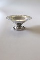 Georg Jensen 
Sterling Sølv 
Skål No 42D. 
Måler 13.1cm x 
10cm x 6cm.