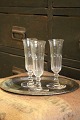 Gamle fransk 
champagne 
fløjte i 
krystalglas.
Højde:17cm. 
dia.:5,5cm. (1 
stk. haves)