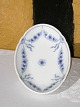Empire B&G 
porcelæn. Bing 
& Grøndahl 
Empire, lille 
oval asiet nr. 
349. Længde 
17,5 X 12cm. 
Fin ...