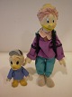 2 Mattel Disney 
figurer fra 
1950-erne i 
blød 
fløjlsagtig 
gummi  med 
stoftøj. 
Rup (Anders 
And ...