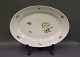B&G porcelain 
saxon flower, 
large dish made 
between 1952 
and 1957. 
L: 41 cm and 
W: 29 cm.