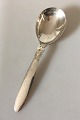 Georg Jensen 
Sterling Sølv 
Kaktus Medium 
Serveringsske 
No 113. 22.5 
cm. Design 
Gundorph 
Albertus ...