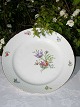 Saksisk blomst 
Bing & Grøndahl 
porcelæn. B&G 
Saksisk blomst 
stort rundt 
fad. nr. 20. 
Diameter 31 ...