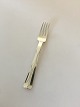 Hans Hansen 
Arvesølv 7 
Silver Dinner 
Fork. Measures 
17,7 cm (6 
31/32")