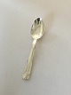 Hans Hansen 
Arvesølv No 7 
Silver Dinner 
Spoon. Measures 
19 cm (7 
31/64").