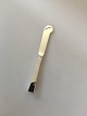 Hans Hansen 
Arvesølv 12 
Sterling Silver 
Butterknife. 
Measures 14,5 
cm (5 45/64")