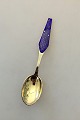 Sorenco 
Christmas Spoon 
1965 made of 
gilded sterling 
silver with 
enamel. 
Measures 16,5 
cm (6 ½")