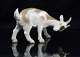 Bing & Grøndahl 
figur Ged (nr. 
1699) i 
porcelæn. 
Design af Dahl 
Jensen. 
Højde 9 cm. 
Længde ...