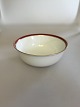 Bing & Grondahl 
Beethoven 
Serving Bowl No 
43
Measures 22 cm 
dia, 8.5 cm H