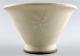 Art deco vase 
af porcelæn, 
B&G, Bing & 
Grøndahl.
Dekoreret med 
fisk, 
cremefarvet.
Måler. 12,5 
...