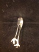 Clam.
 Sugar Tang.
 form as 
eagles claws.
 Three Tower 
Silver
 From year. 
1918
 Length: 12 
...