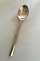 Georg Jensen 
Stainless 
'Prisme, Mat' 
Dessertske. 
Måler 18 cm