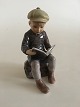 Dahl Jensen 
Figur Læsende 
Dreng No 1096. 
Måler 14 cm / 
5.5 inch.
