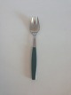 Georg Jensen 
Stainless Grøn 
Strata 
Frokostgaffel. 
Måler 17,2 cm