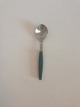 Georg Jensen 
Stainless Grøn 
Strata 
Kaffeske. Måler 
13,8 cm