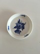 Royal 
Copenhagen Blå 
Blomst Flettet 
Kaviarskål No 
2422/332. Måler 
9 cm (3 35/64 
in).
