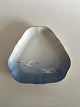 Bing & Grondahl 
Seagull with 
Gold Triangular 
Dish No 40. 
Measures 23 cm 
/ 9 1/16 in.