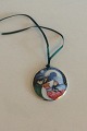 Royal 
Copenhagen Kære 
Familie 
Ornament fra 
1994.
Måler 5,7cm