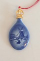Bing & Grondahl 
Drop Ornament 
1996.
Measures 9cm / 
3 1/2".