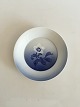 Bing & Grondahl 
Christmas Rose 
Small Deep 
Plate No 21B. 
17 cm (6 
11/16")