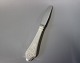 Frokostkniv i 
Antik Rokoko, 
tretårnet sølv.
21 cm.
Spørg for 
antal på lager. 
Alt sølv bliver 
...
