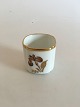 Royal 
Copenhagen Brun 
Iris Lille 
Beholder / 
Cigaret Bæger 
No 1057. 6 cm 
høj. 5.5 cm 
dia.