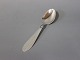 Dessert spoon in Princess, model 3100, hallmarked silver.
5000m2 showroom.