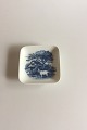 Royal 
Copenhagen 
Plaquette 
2985-4-985.
House and Goat
Measures 8,3cm 
x 8,3cm (3 1/4" 
x 3 1/4")