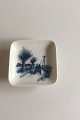 Royal 
Copenhagen 
Plaquette 
2985-1-985.
Horsecart and 
landscape
8,3cm x 8,3cm 
(3 1/4" x 3 
1/4")