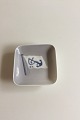 Royal 
Copenhagen 
Plaquette Ø.K. 
No 4364
Measures 8,3cm 
x 8,3cm (3 1/4" 
x 3 1/4")