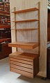 Cadovius teak 
vægreol, brede 
hylder i 
dybde:
20 cm pris kr 
300,00 pr stk
24 cm pris kr 
...