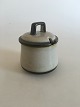 Bing & Grondahl 
Stoneware Tema 
Sugar Bowl with 
Lid No 302. 
Measures 7.5 cm 
/ 2 61/64 in.