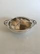 Georg Jensen 
Sterling Sølv 
Tredelt 
Magnolia Skål 
No 2E. 31 cm Ø. 
8 cm høj. Vejer 
1329 g. I ...