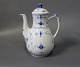B&G blue 
fluted/-painted 
coffee jug.
25x13 cm.