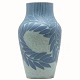 Gustavsberg: 
Josef Ekberg 
1912. Art 
nouveau vase i 
blålige farver. 
Sign. monogram 
JE, ...