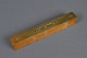 Vaterpas i 
egetræ og 
messing, l: 20 
cm, h: 2,7 cm, 
b: 2,5 cm