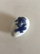Bing & Grondahl 
Art Nouveau Egg 
with Flowers
Measures 7cm / 
2 3/4".