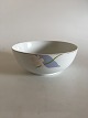 Bing & Grondahl 
Blue Orchid 
Salad Bowl No 
313. 22 cm dia 
(8 21/32"). 8.5 
cm H (3 11/32")
